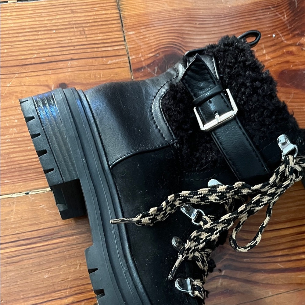 Circus by Sam Edelman Black Combato0 Boots - Picture 6 of 6
